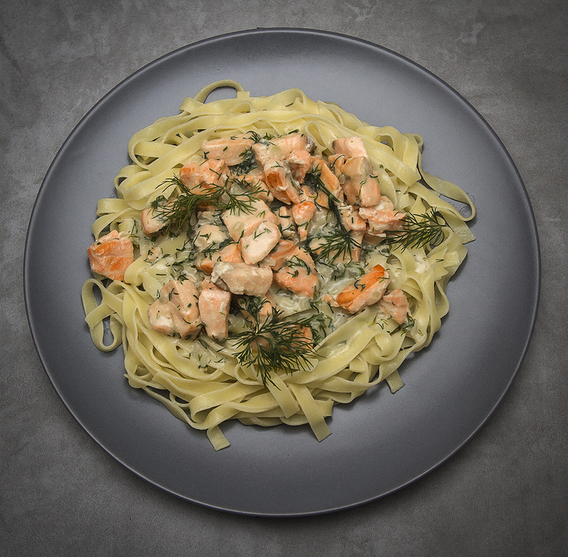 Tagliatelle mit Lachssahnesoße