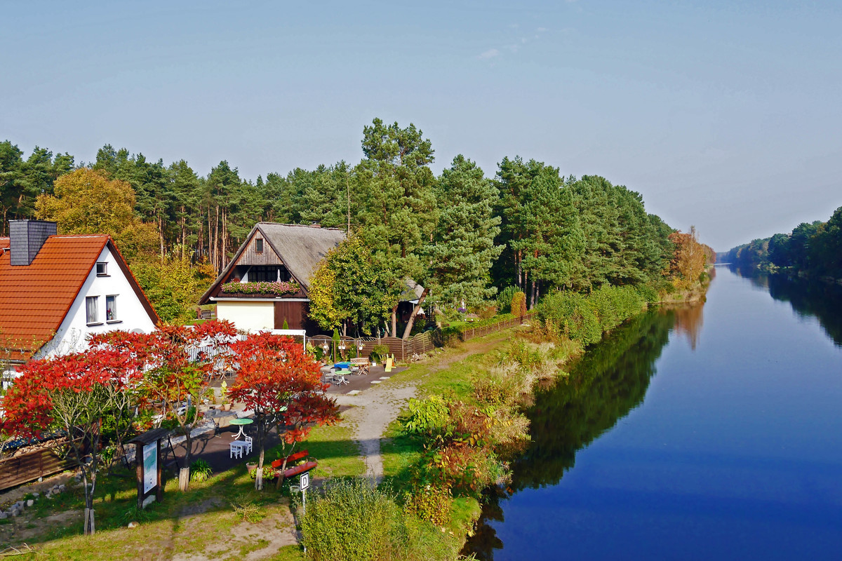 am Oder  Havel  Kanal  bei  Oranienburg