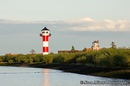 Leuchttürme im Sonnenuntergang an der Elbe/Lühe