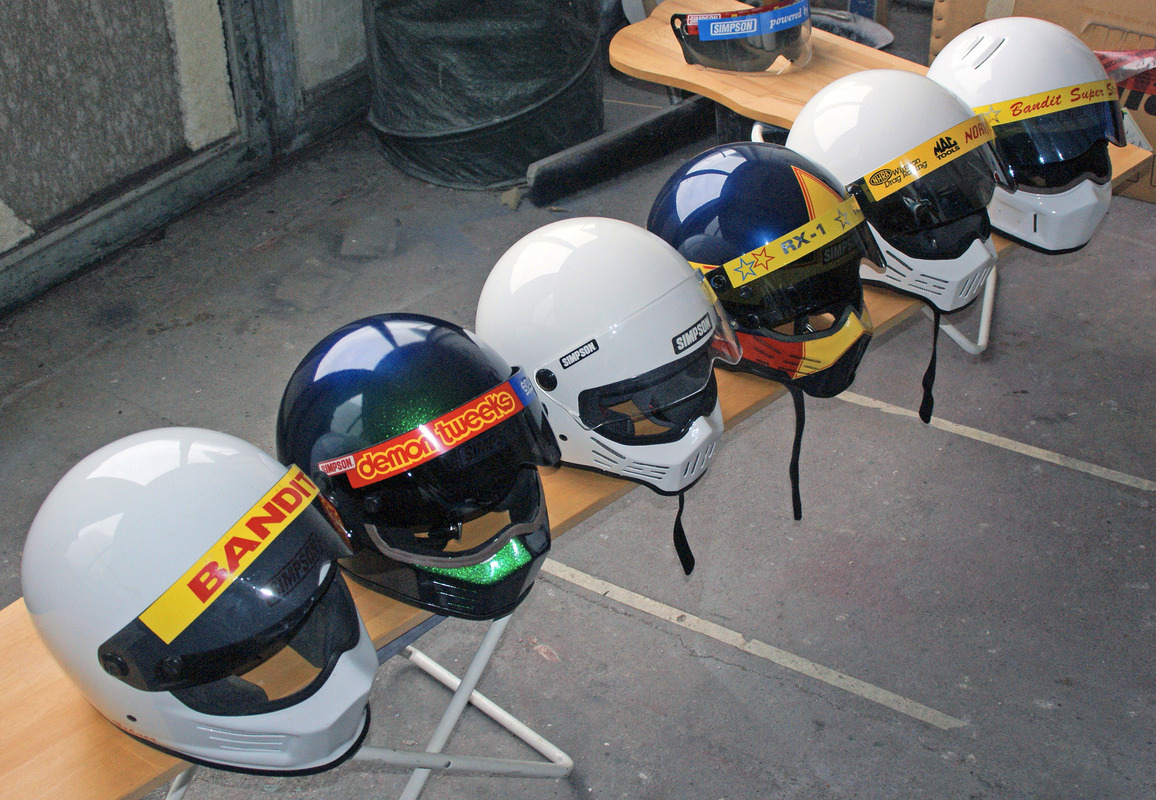 Simpson Helm Sammlung...