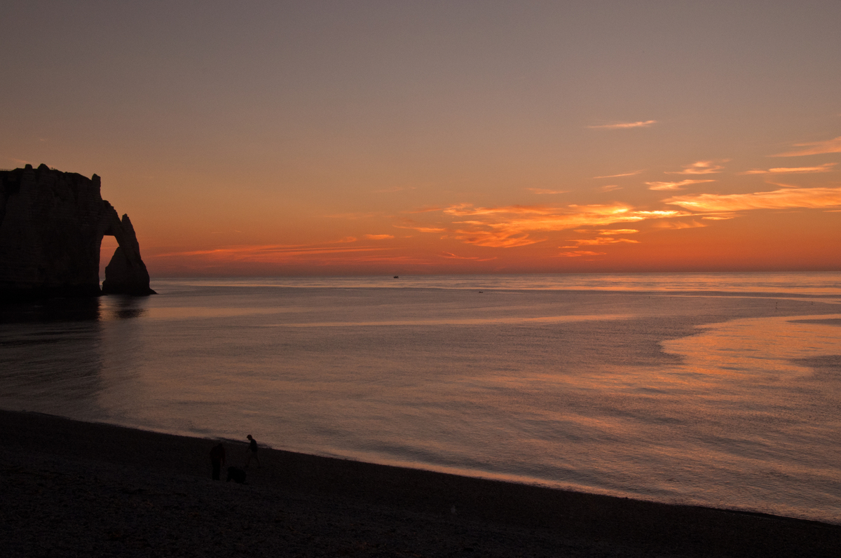 Es wird Nacht in Etretat,Frankreich