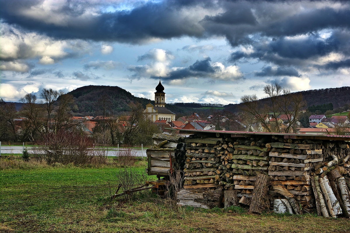 Holz vor der Hütte, der Winter kann kommen