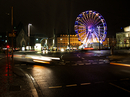 Augustusplatz mit Riesenrad im Regen