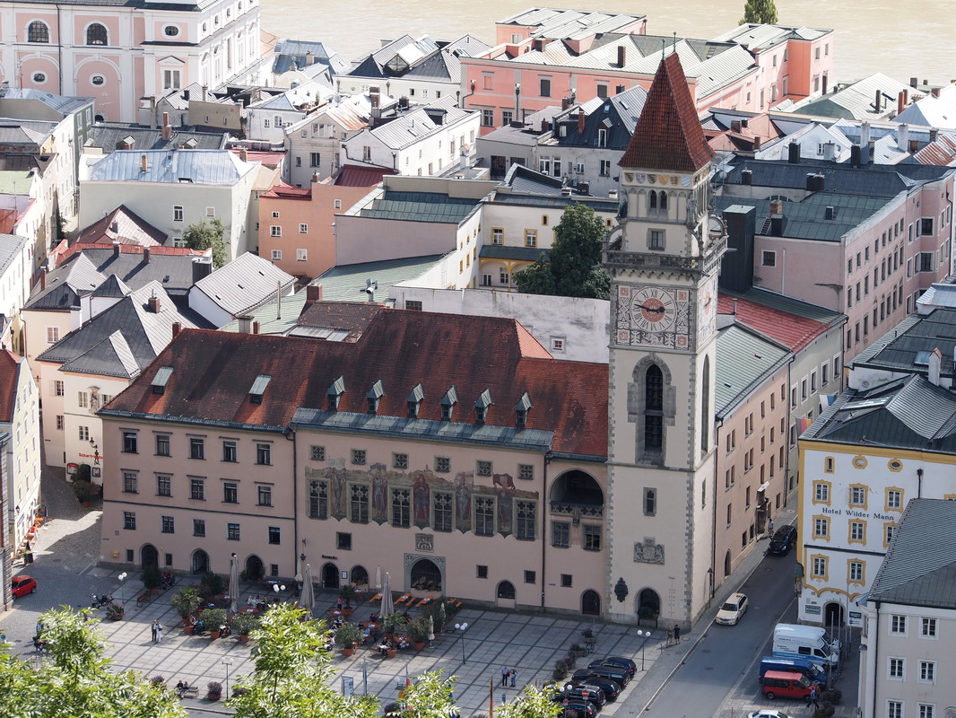 Blick auf das Rathaus von Passau