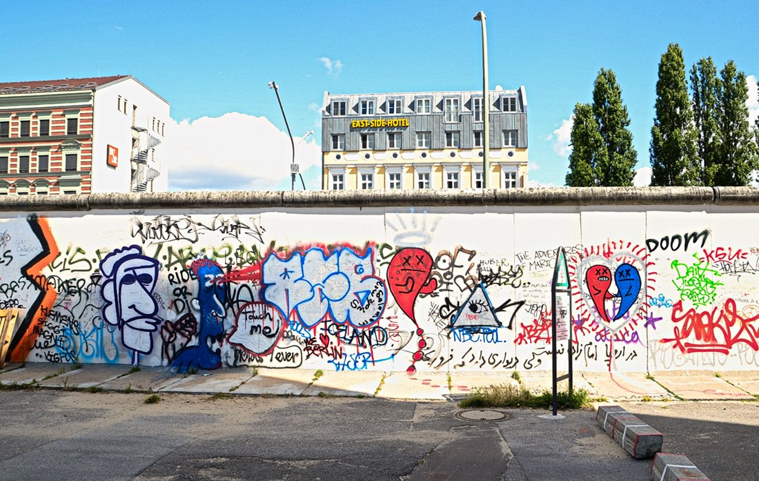 Die East Side Gallery in Berlin - Friedrichshain 2