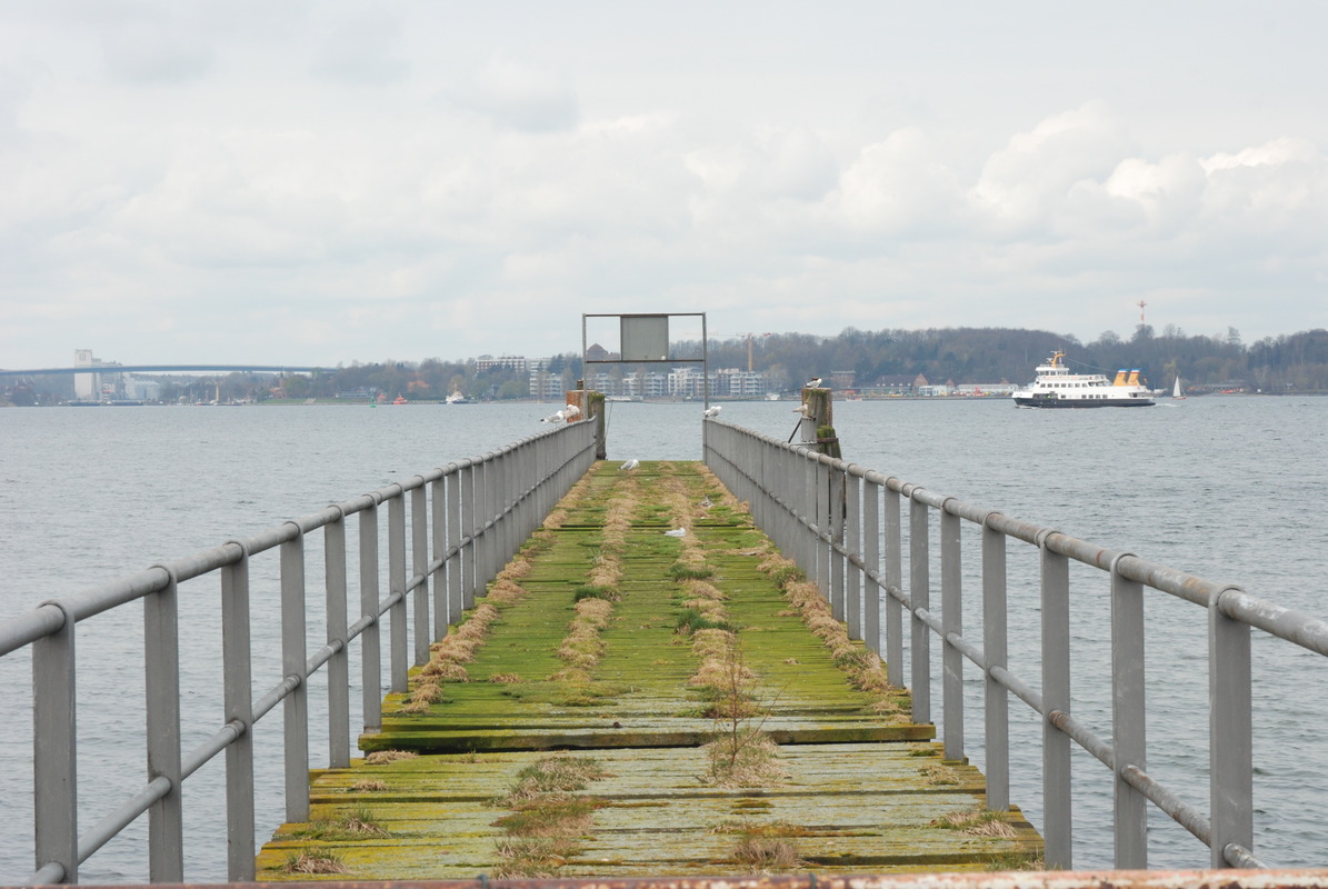 Ob das Schiff noch anlegt?