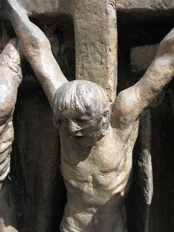 Detail aus Säule 2000 Jahre Christentum