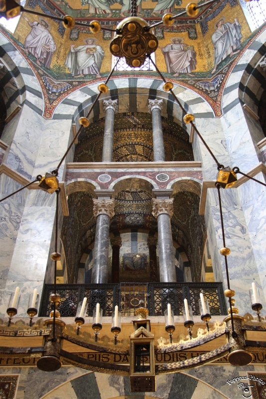 Aachener Dom  /24