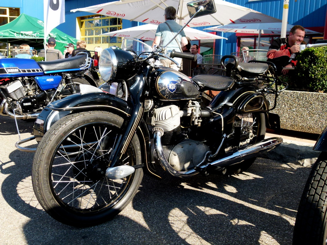 Stand am Technik-Museum in Sinsheim