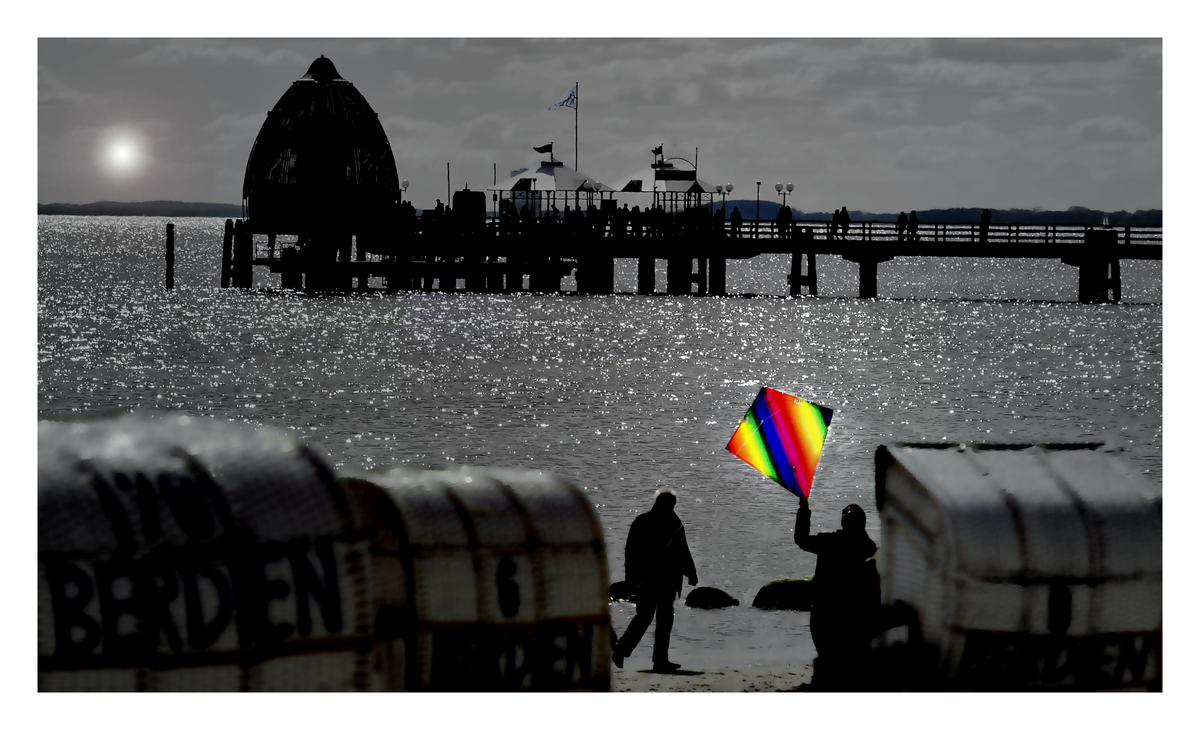 Startbereiter Drachen am Ostseestrand