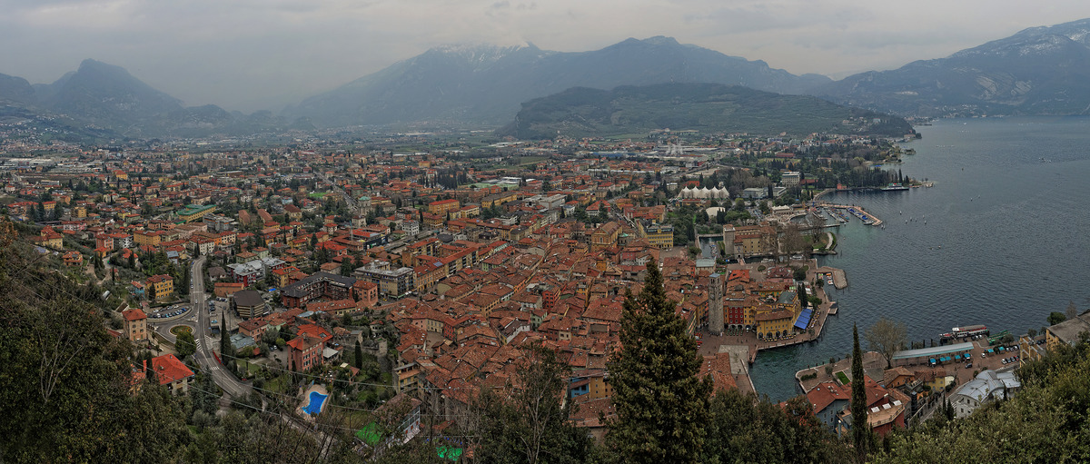 Blick auf Riva del Garda