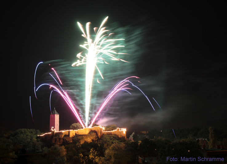 Burg explodiert
