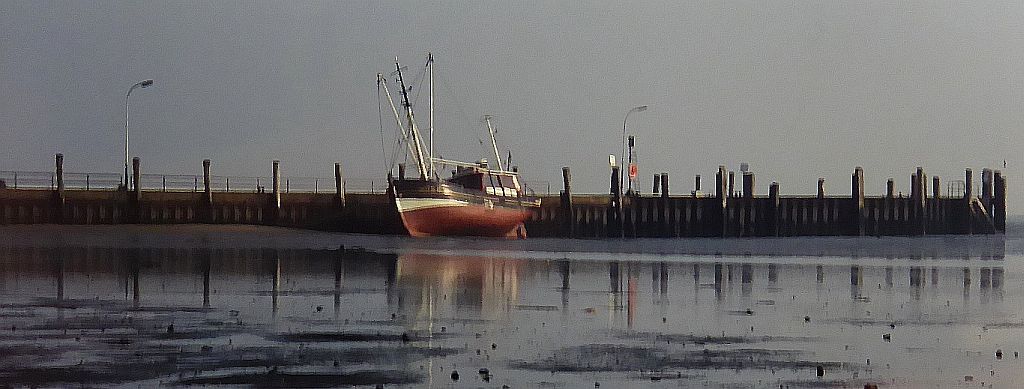 Blick hin zur Mole von Steenodde