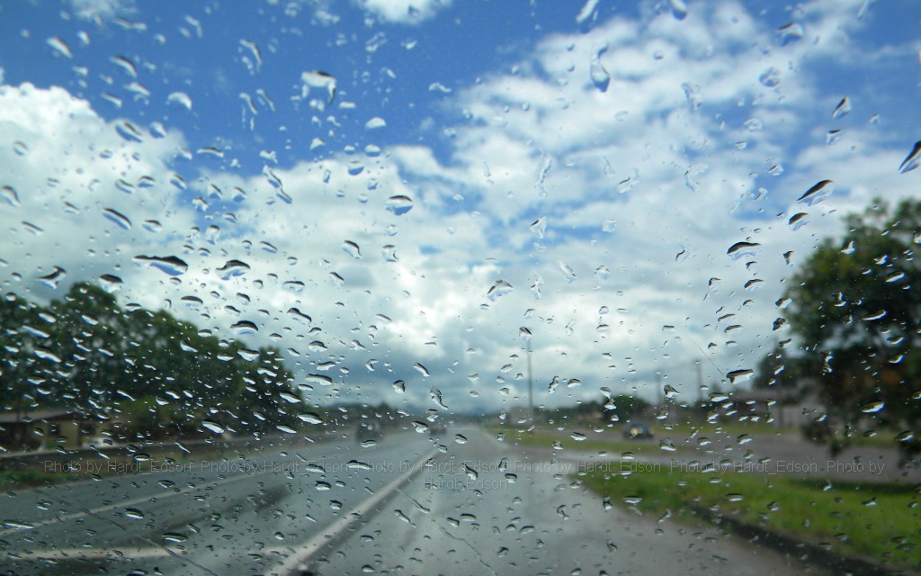 Regen auf der Straße