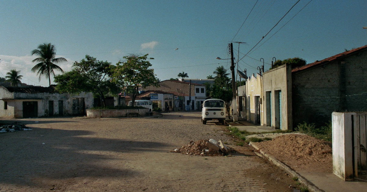 DORFSTRASSE IN BRASILIEN