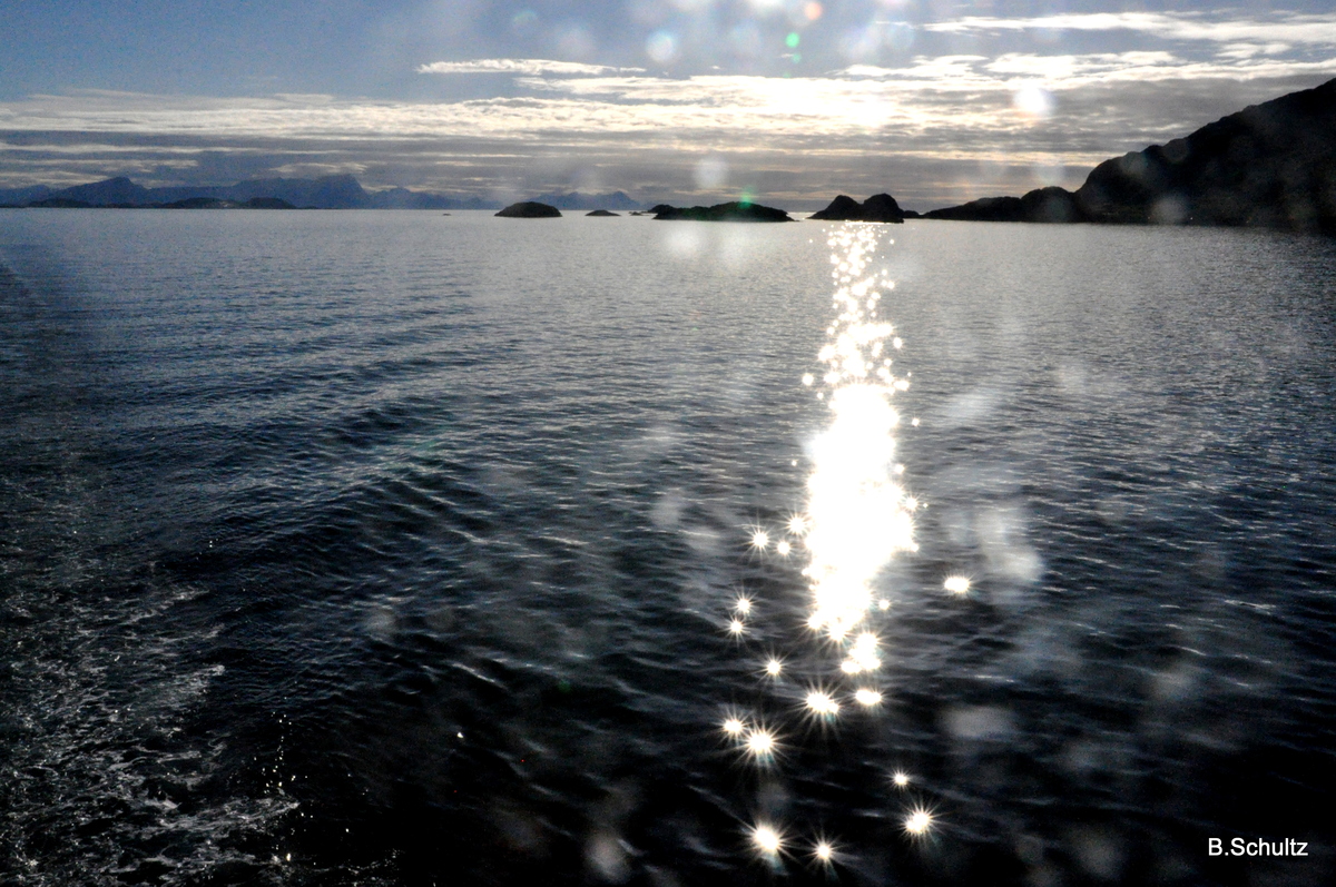 Hurtigruten, viele kleinen Sonnen