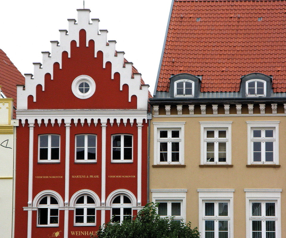 Giebelhäuser in Greifswald --- 2. Foto ---