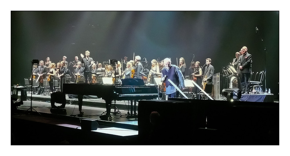 Applause for Mr. Gabriel