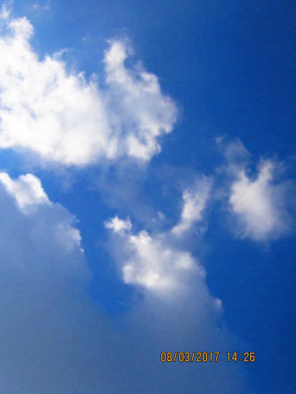 Wolken-Spielerei !    Windspiel mit Wolken!