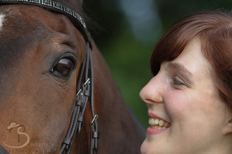 Verliebt in ihr Pferd