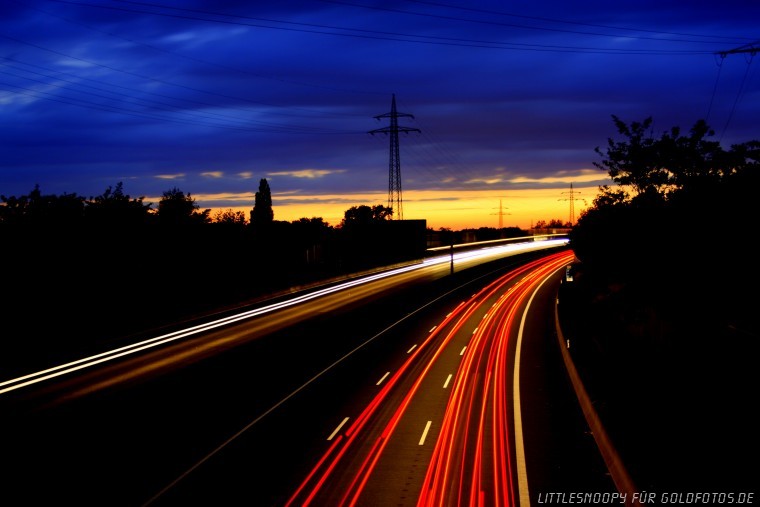 Mit 180 dem Sonnenuntergang entgegen