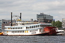 Raddampfer in Hamburg