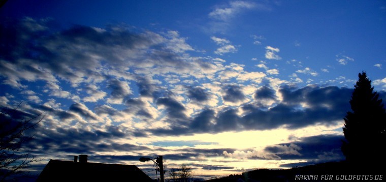 Wolkenschauspiel über Gjøvik/Norwegen