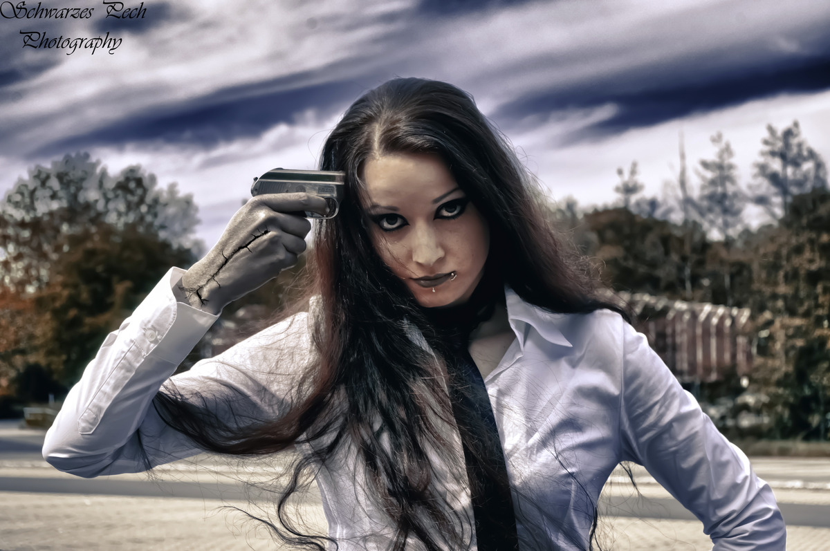 Model : Loraija