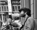 der Straßenmusikant