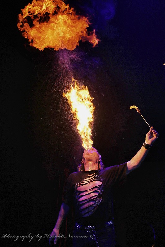 Der Feuerspucker 