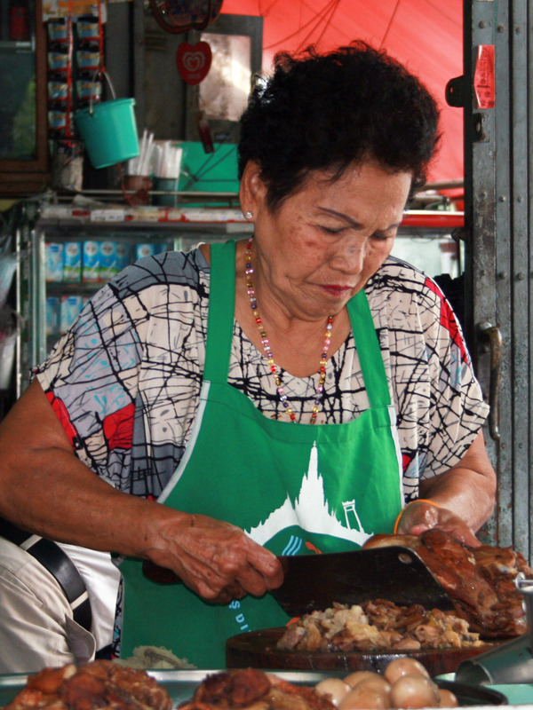 Köchin in Bangkok