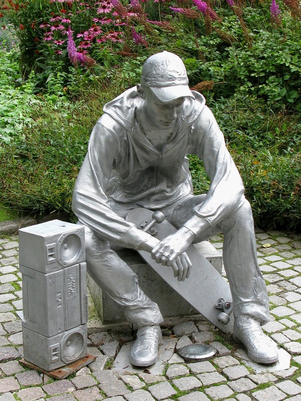 der Silberjunge mit dem Skateboard (11. September 2008/13:31.24 Uhr))
