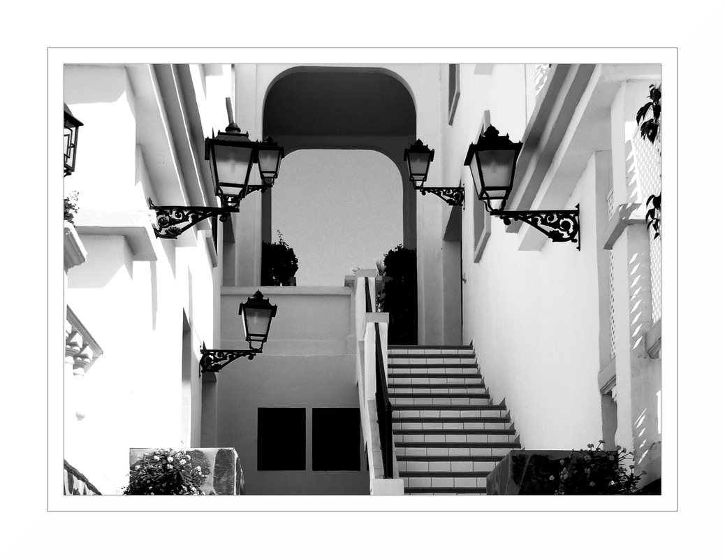 Die Treppe zum Hof ...