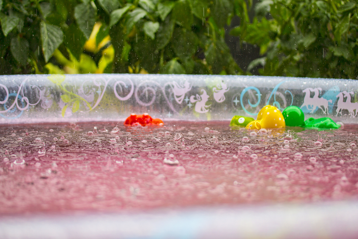 Regen ins Planschbecken