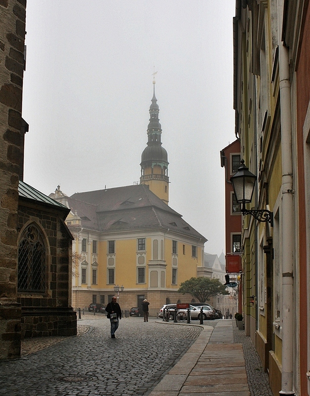 Nikolaikirche in Leipzig im Nebel ...