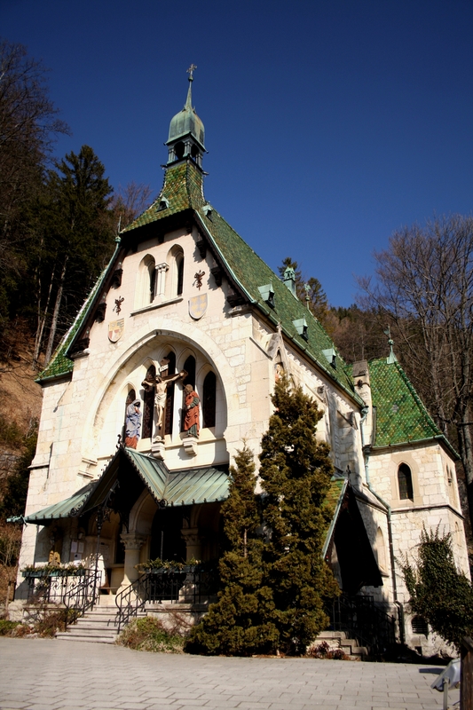 Wahr letztes jahr auf dem Semmering Berg und fand diese scöne kleine Berg Kappel