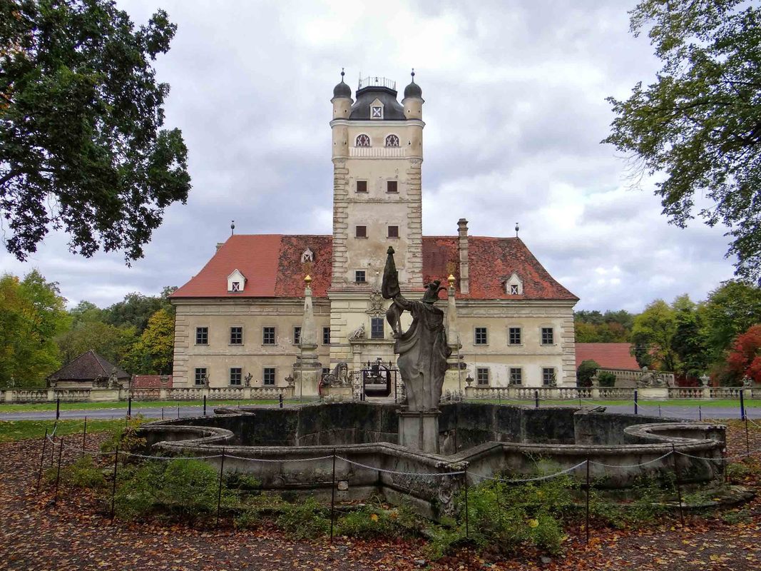 Herbstliches Schloss Greillenstein....
