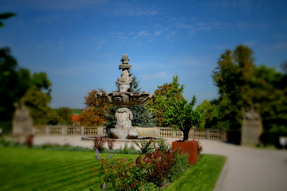 Kunst in Stein und Foto