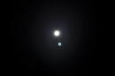 Mond mit interessanten Spiegelung 
