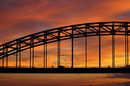 Die Brücke  von  Nijmegen . . . . . .  ! !