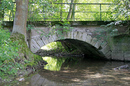 ... kleine Brücke über die Gera in der Nähe von Angelroda