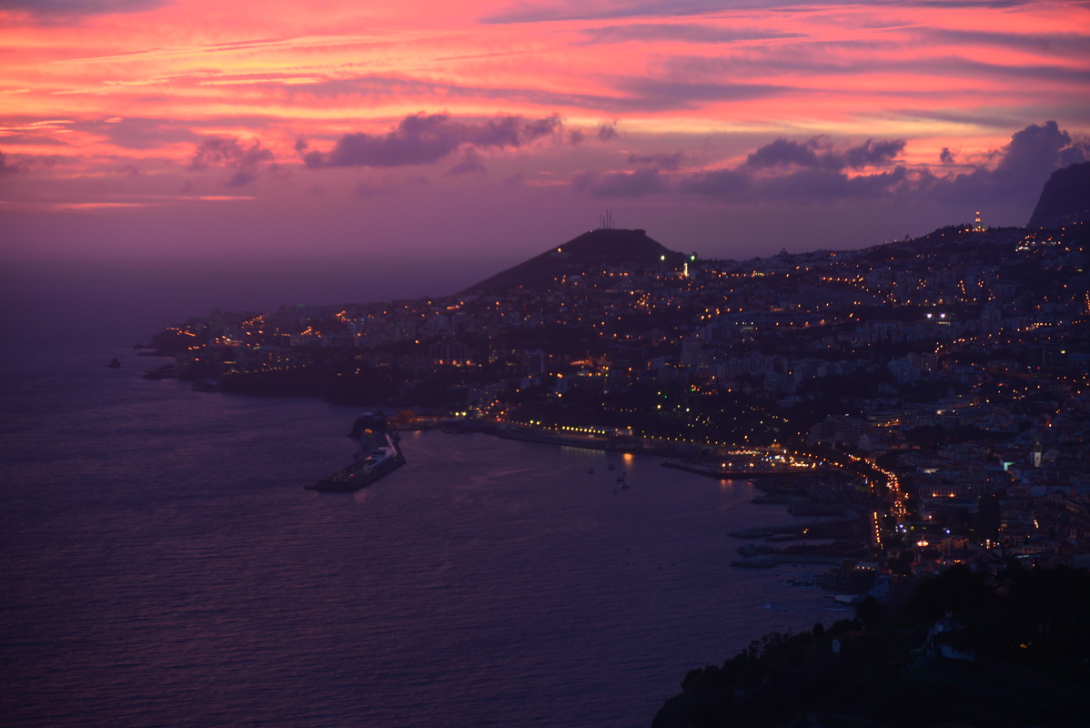Sonnenuntergang in Funchal / Madeira