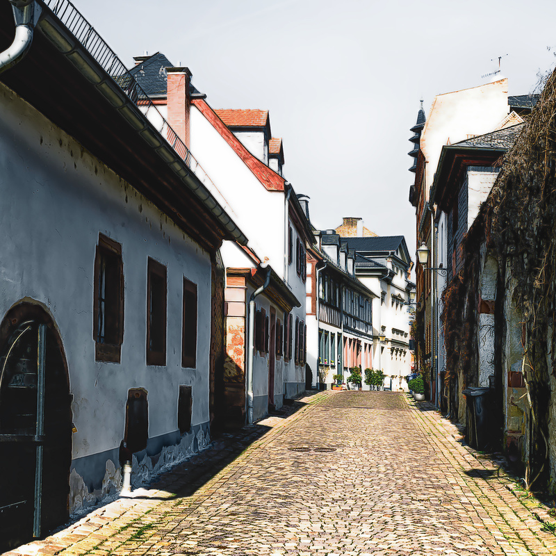 Eltville - Martinsgasse in der Mittagssonne - März 2017