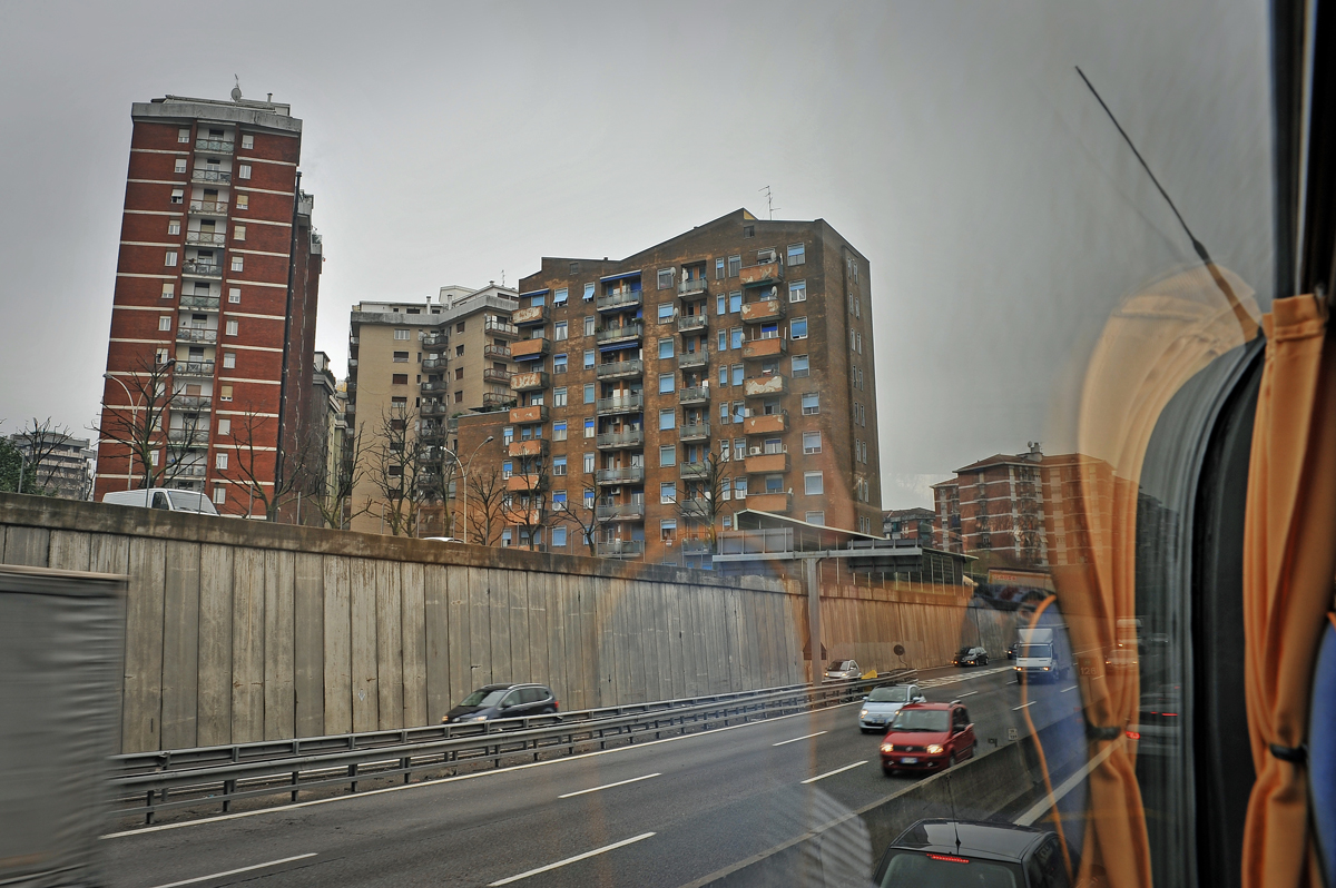 Wohnen an der Autobahn - II