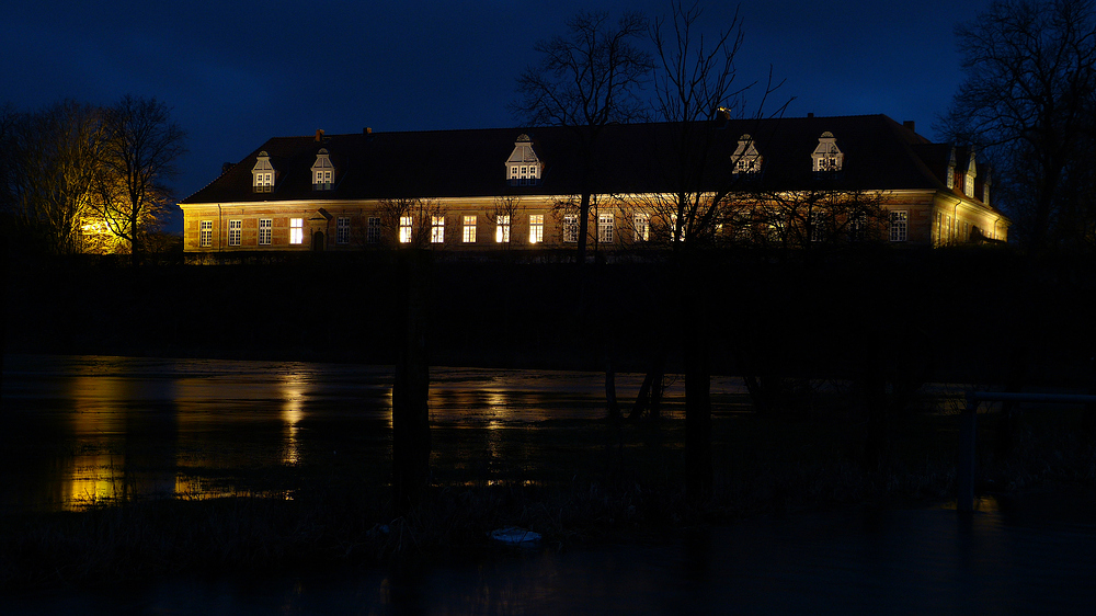 Unser Schloss im Hochwasser