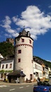 Turm von St.Goarshausen mit   Burg Katz 