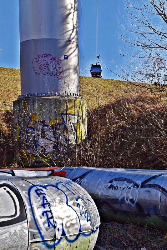 die Gondel berührt den Boden?