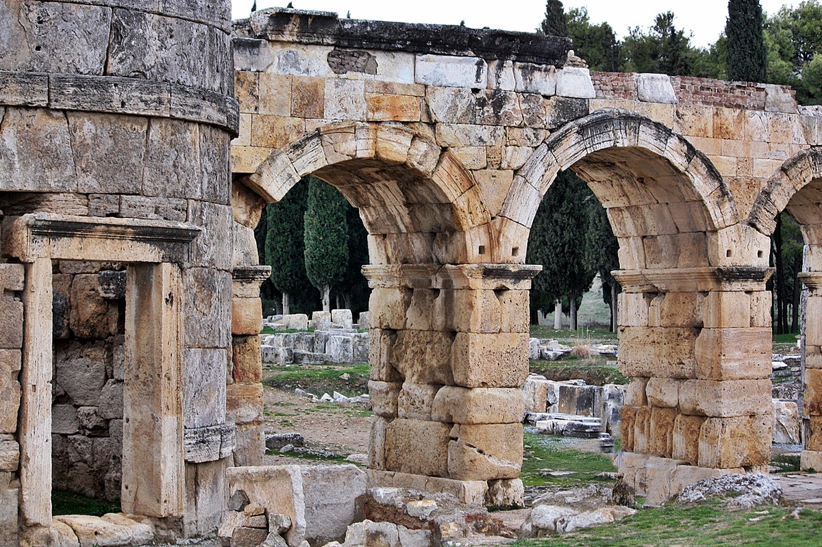 Heilige Stadt - gelegentlich auch Hieropolis ...