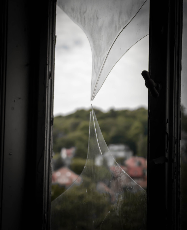 Nur ein zerbrochenes Fenster