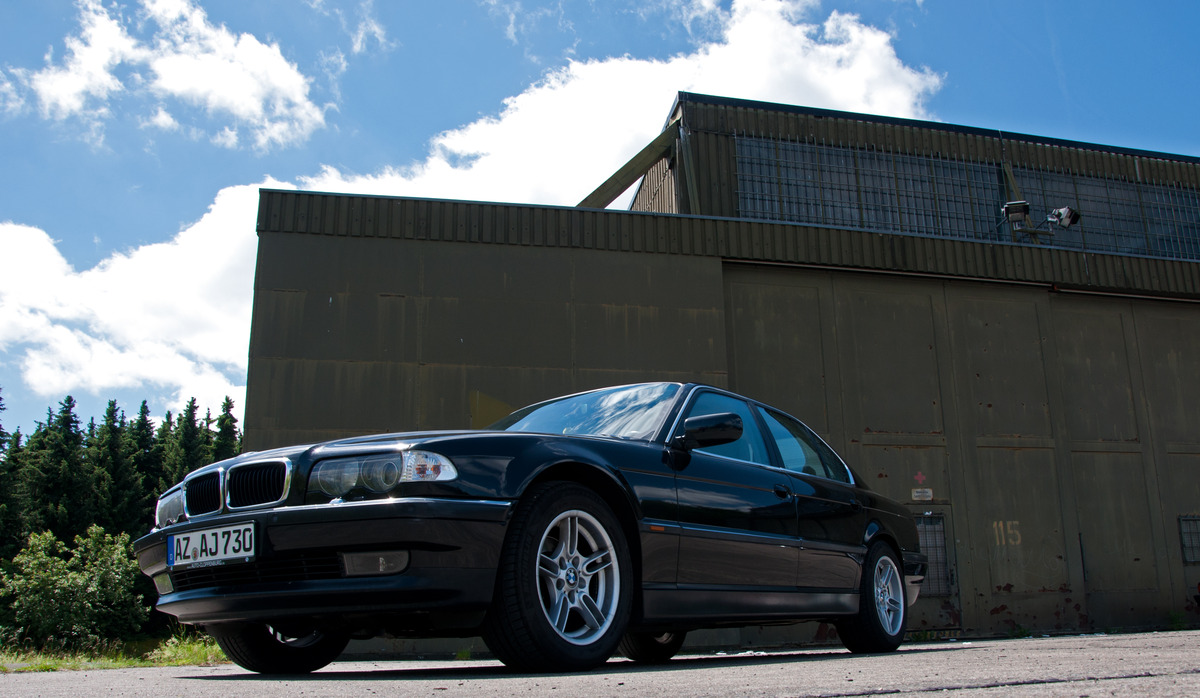BMW 7er E38  